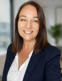 La question qui revient le plus souvent : Qui est la formatrice ou le formateur ? C’est bien moi, Stéphanie BERTAULT, professionnelle du secteur de la communication et du web depuis 25 ans, qui forme tous les apprenants.☺️

Si vous avez des besoins en formation, n’hésitez pas à me contacter directement par téléphone au 06 37 58 53 01 ou par WhatsApp.

Belle journée à tous